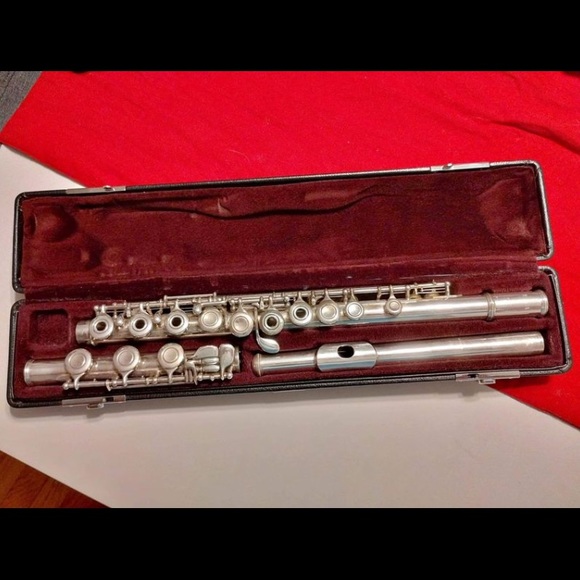 Yamaha 371 flute - Picture 1 of 7